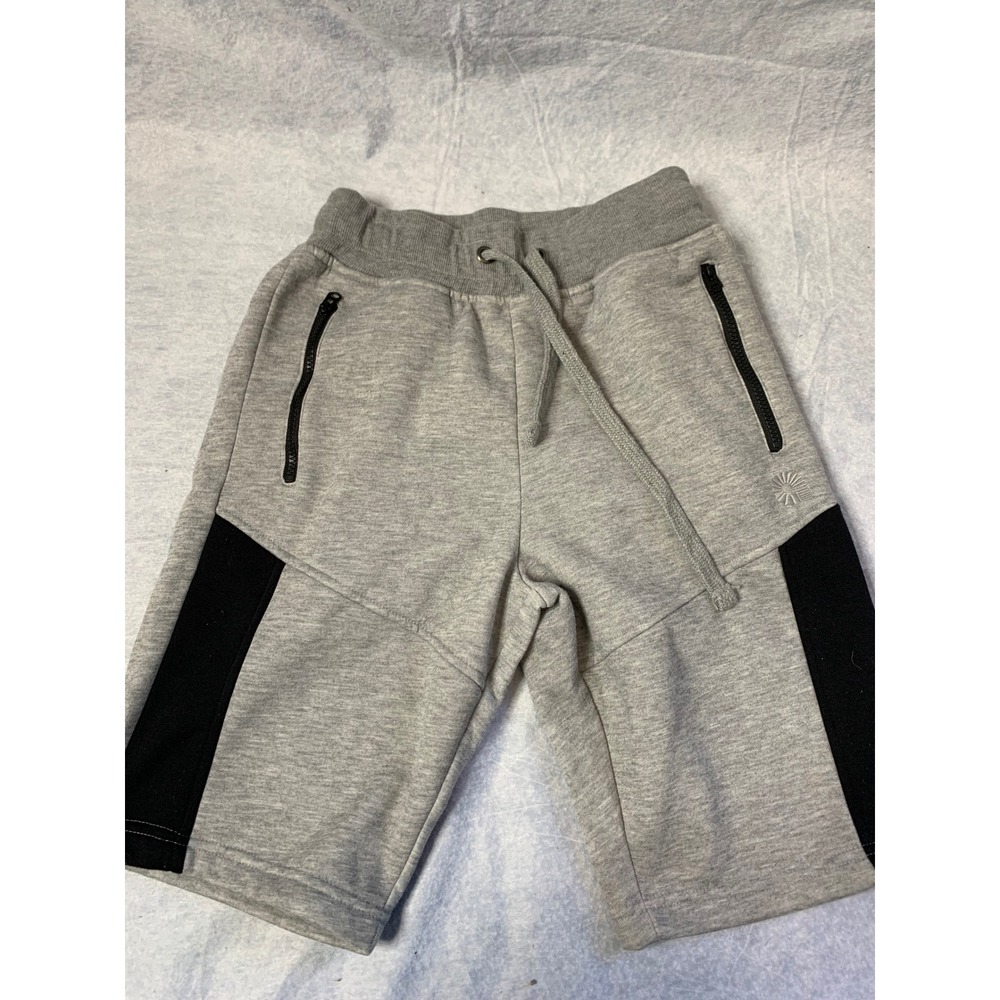 Akademiks Mens Gray Shorts Side Zip Pockets Black Trim Jogger Lounge‎ Small